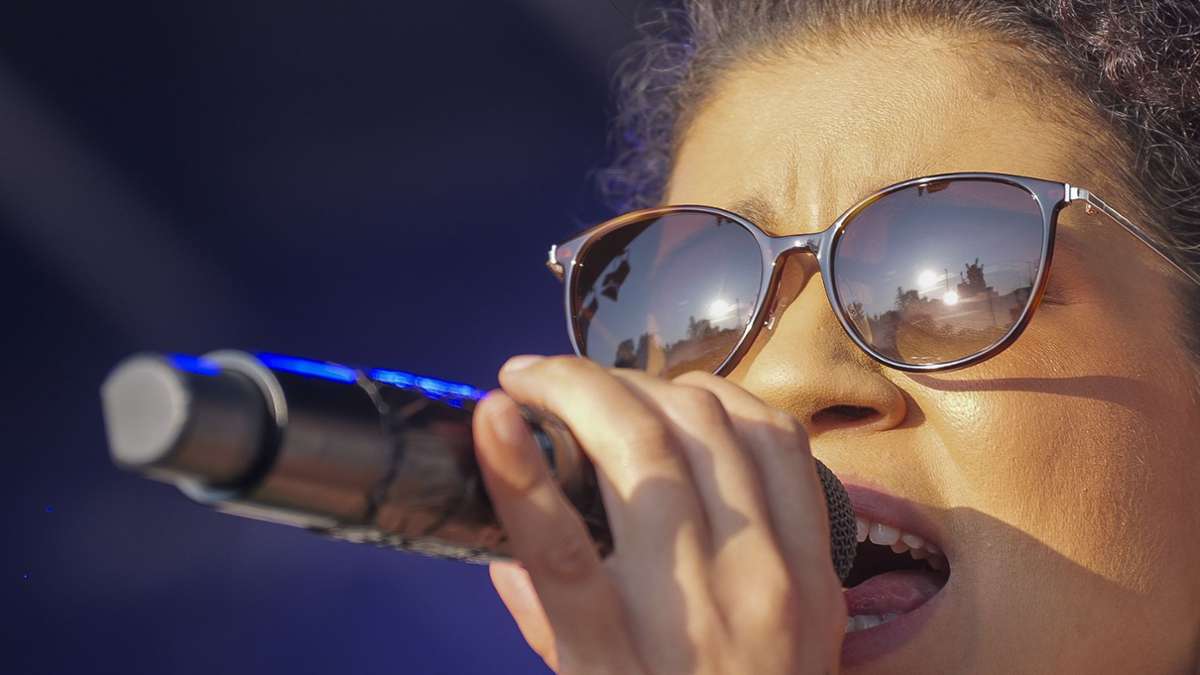 Lyra-Leo-Beach Open Air