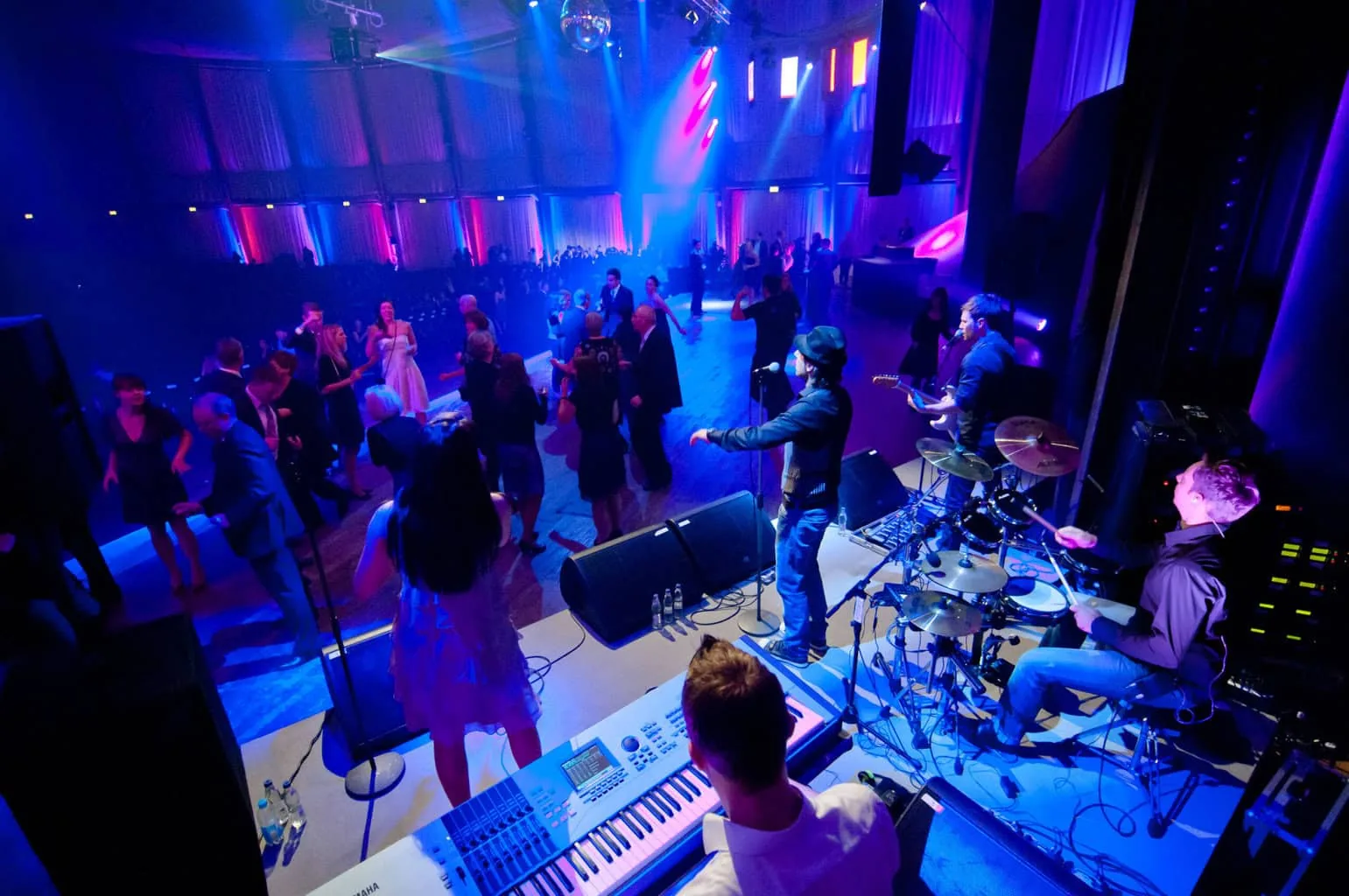 Dropzone Firmenfeier